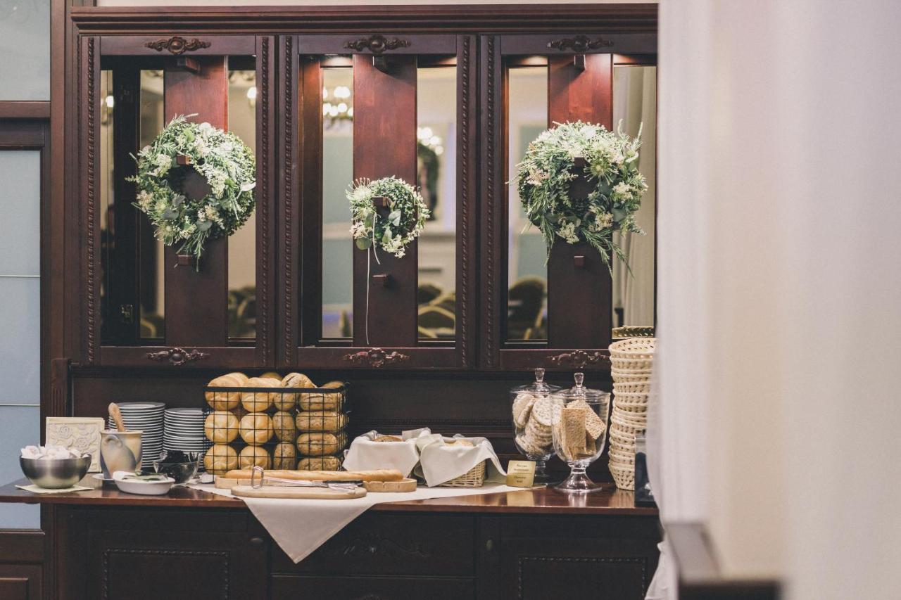 Hotel Czardasz Spa & Wellness Płock エクステリア 写真