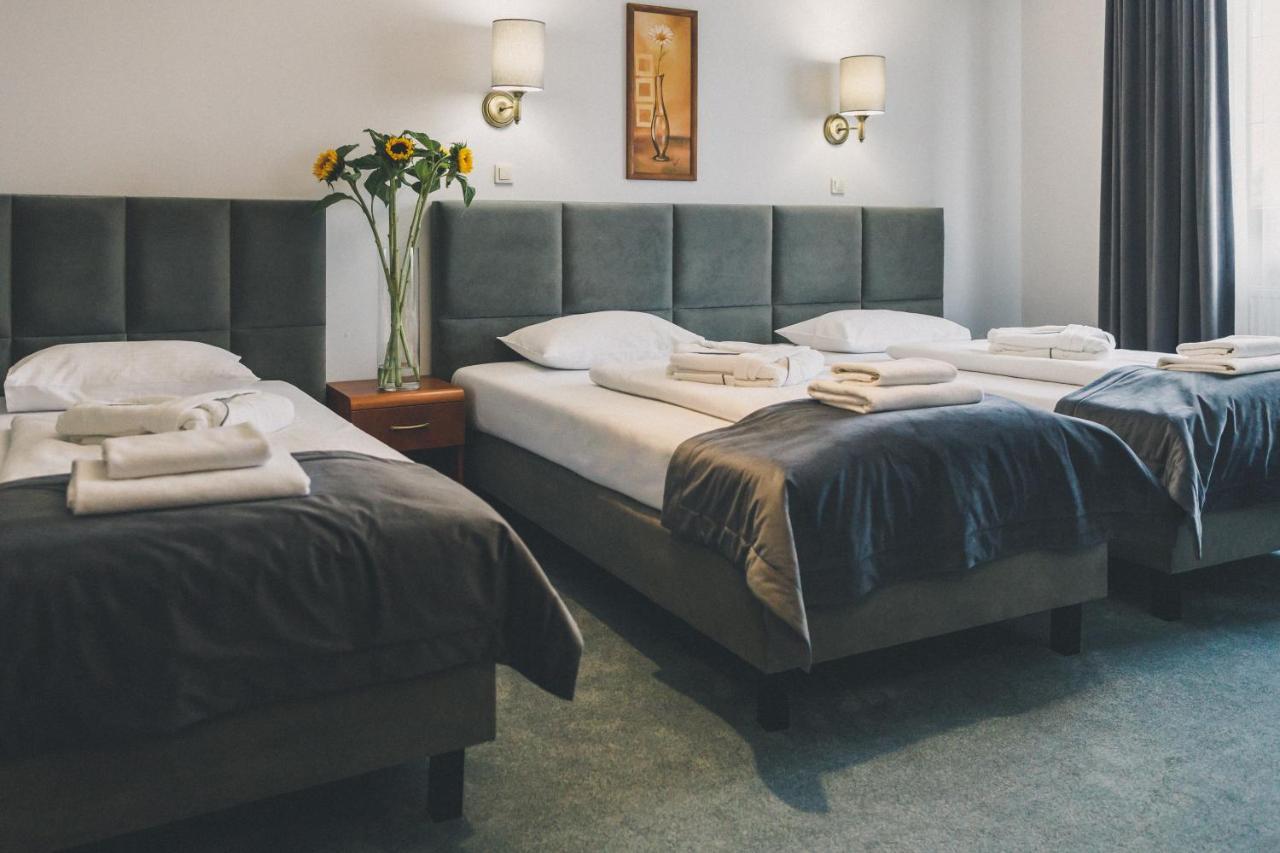 Hotel Czardasz Spa & Wellness Płock エクステリア 写真