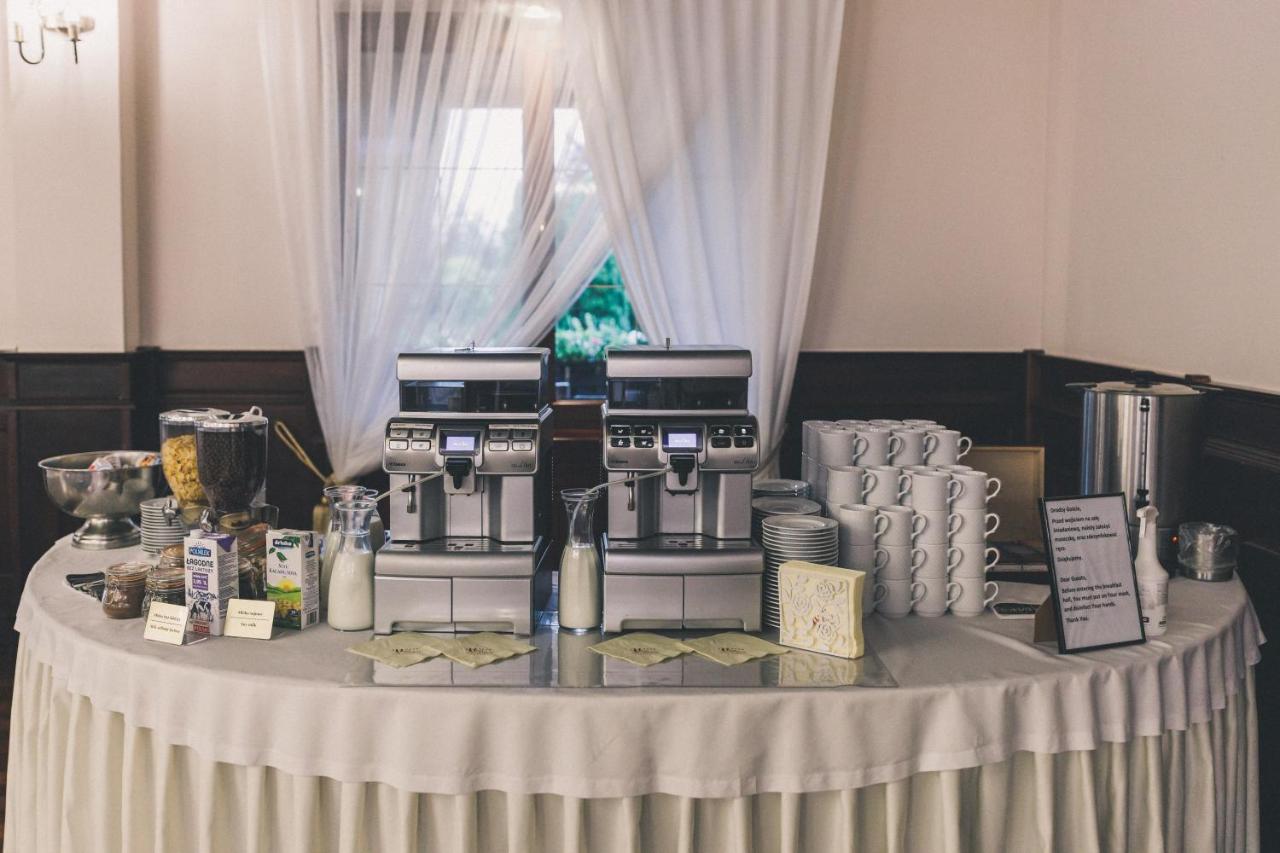 Hotel Czardasz Spa & Wellness Płock エクステリア 写真