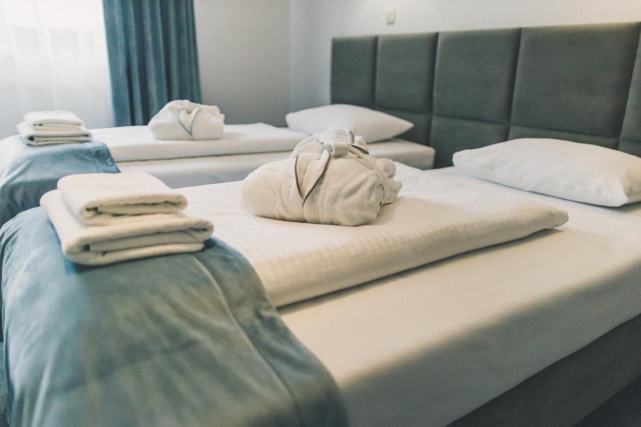 Hotel Czardasz Spa & Wellness Płock エクステリア 写真
