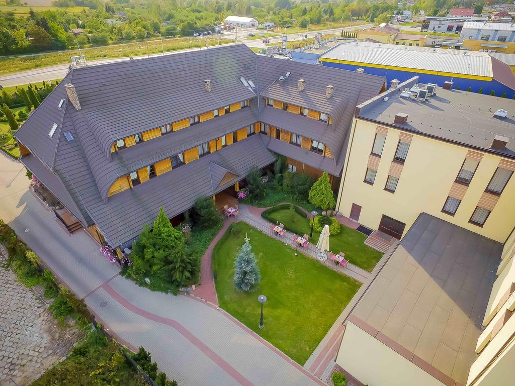 Hotel Czardasz Spa & Wellness Płock エクステリア 写真